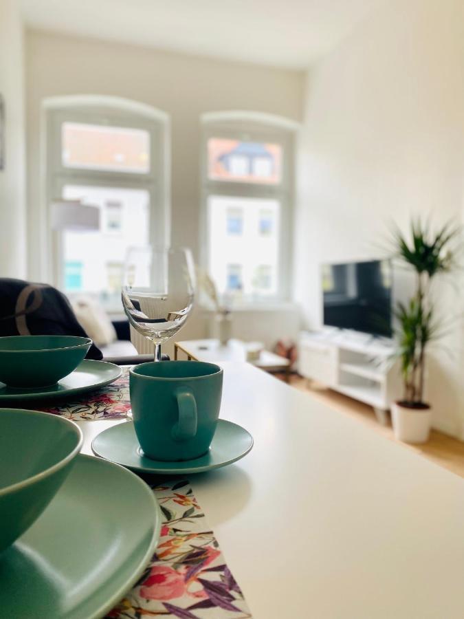 Stilvolles Apartment In Zentraler Lage - Smart-Tv, Queensize-Bett, Altbaustil, Kueche In City-Naehe Erfurt Zewnętrze zdjęcie
