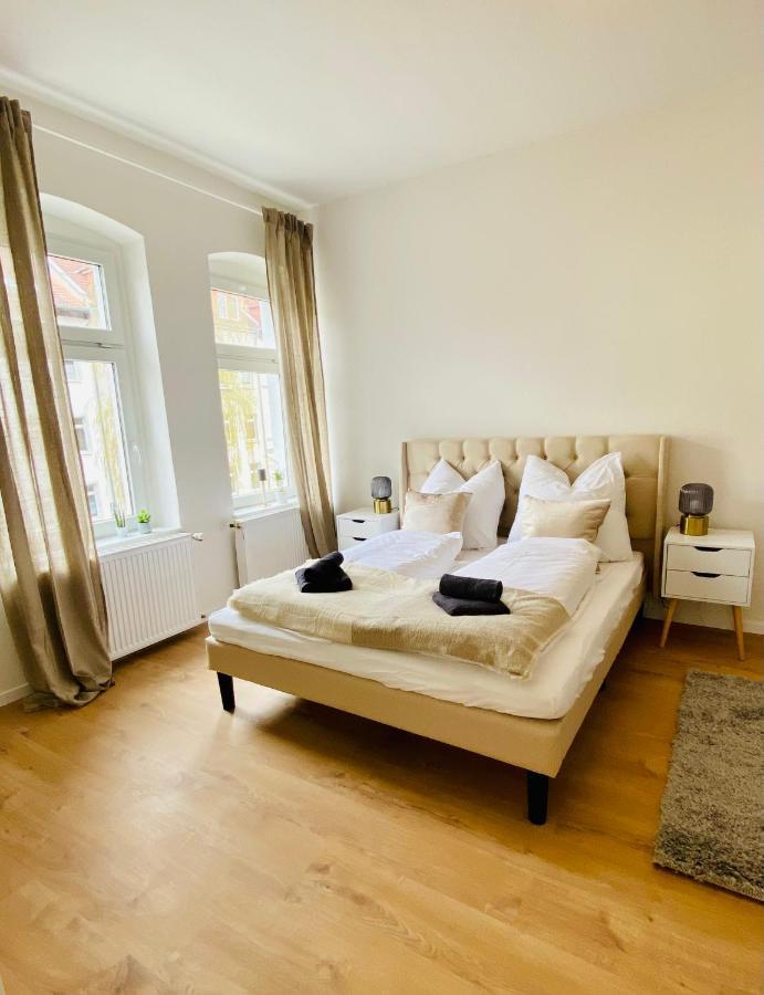 Stilvolles Apartment In Zentraler Lage - Smart-Tv, Queensize-Bett, Altbaustil, Kueche In City-Naehe Erfurt Zewnętrze zdjęcie