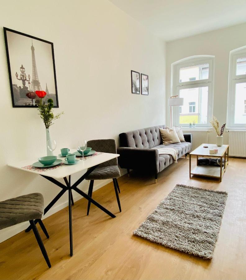 Stilvolles Apartment In Zentraler Lage - Smart-Tv, Queensize-Bett, Altbaustil, Kueche In City-Naehe Erfurt Zewnętrze zdjęcie