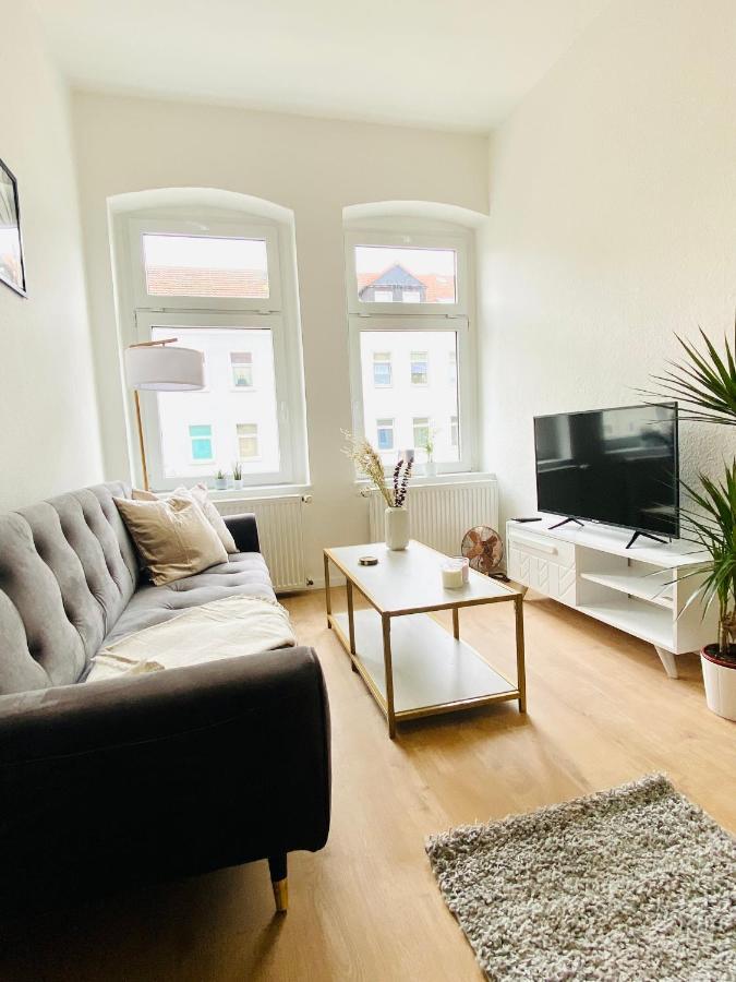 Stilvolles Apartment In Zentraler Lage - Smart-Tv, Queensize-Bett, Altbaustil, Kueche In City-Naehe Erfurt Zewnętrze zdjęcie
