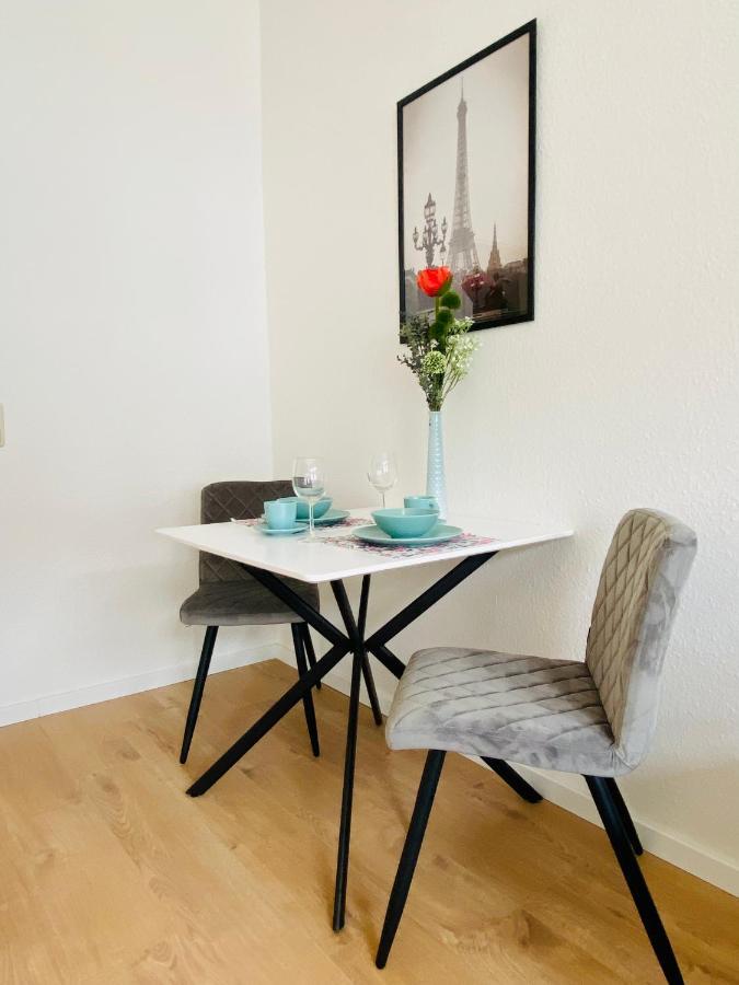 Stilvolles Apartment In Zentraler Lage - Smart-Tv, Queensize-Bett, Altbaustil, Kueche In City-Naehe Erfurt Zewnętrze zdjęcie