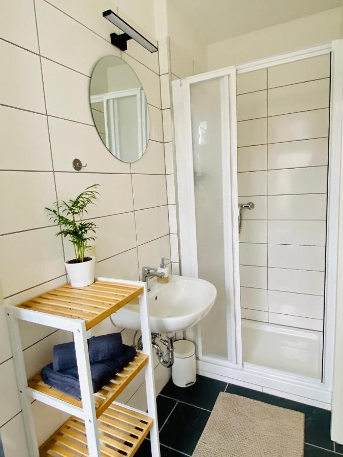 Stilvolles Apartment In Zentraler Lage - Smart-Tv, Queensize-Bett, Altbaustil, Kueche In City-Naehe Erfurt Zewnętrze zdjęcie